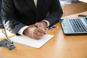 Jakie dokumenty poświadcza się notarialnie?