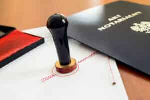 Dlaczego warto podpisywać umowy najmu u notariusza?